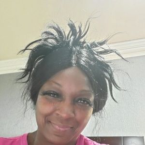 Meet your Posher, Shay